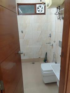 Bathroom Image of 1000 Sq.ft 2 BHK Builder Floor for sale in Lajpat Nagar New Delhi for Rs. 13500000