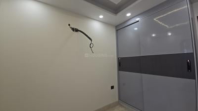 Bedroom Image of 910 Sq.ft 2 BHK Builder Floor for sale in Paschim Vihar New Delhi for Rs. 13700000