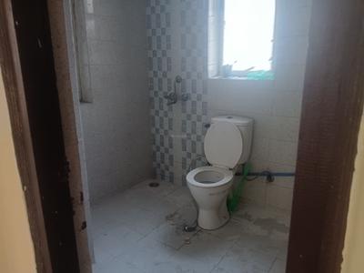 Bathroom Image of 1040 Sq.ft 2 BHK Apartment / Flat for sale in Logix Blossom Greens, Sector 143 Noida for Rs. 9000000