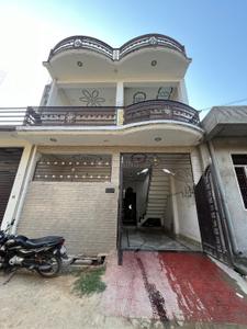 Image of 1500 Sq.ft 2 BHK Builder Floor for rent in Sultanpur Road, Lucknow for Rs. 10000