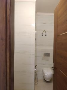 Common Bathroom Image of 1620 Sq.ft 3 BHK Builder Floor for sale in BPTP District 3, Sector 85 Faridabad for Rs. 18000000