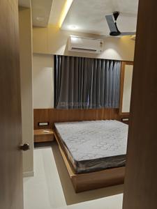 Bedroom Image of 2000 Sq.ft 3 BHK Apartment / Flat for rent in Yash Arian, Navrangpura Ahmedabad for Rs. 35000