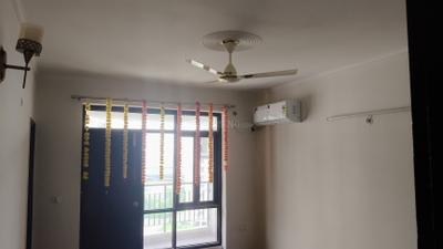 Bedroom Image of 1810 Sq.ft 3 BHK Apartment / Flat for rent in Cosmos Express 99, Sector 99 Gurgaon for Rs. 32000