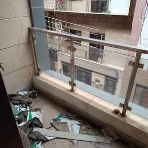 Balcony Image of 950 Sq.ft 3 BHK Builder Floor for sale in Pitampura New Delhi for Rs. 15000000