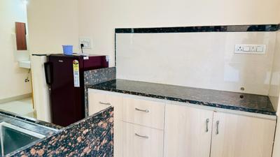 Kitchen Image of 940 Sq.ft 2 BHK Apartment / Flat for rent in Palasia Indore for Rs. 30000
