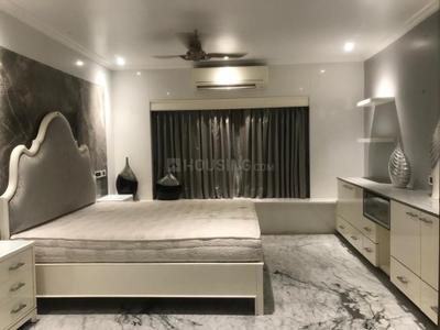 Bedroom Image of 6500 Sq.ft 5 BHK Villa for rent in Juhu Mumbai for Rs. 850000
