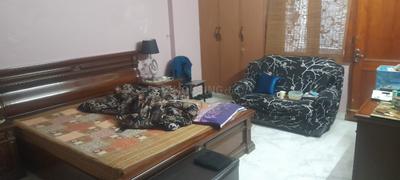 Bedroom Image of 3600 Sq.ft 4 BHK Builder Floor for sale in Safdarjung Enclave New Delhi for Rs. 75000000