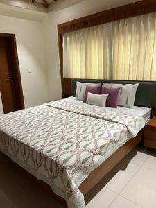 Bedroom Image of 2400 Sq.ft 4 BHK Duplex for sale in Sunpharma Road Vadodara for Rs. 18000000