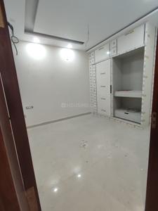 Bedroom Image of 1400 Sq.ft 4 BHK Builder Floor for sale in Pitampura New Delhi for Rs. 14500000