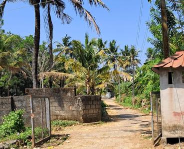 Image of 250 Sq.ft Residential Plot / Land for sale in Eroor, Kochi for Rs. 6700000
