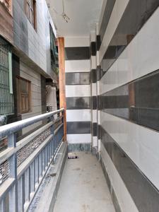 Bedroom Two Image of 1300 Sq.ft 4 BHK Apartment / Flat for sale in Chandra Park New Delhi for Rs. 10500000
