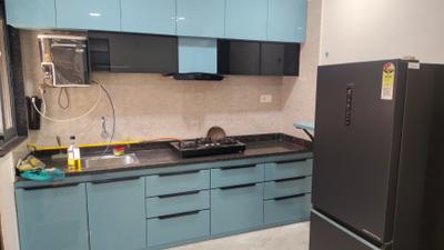 Kitchen Image of 852 Sq.ft 2 BHK Apartment / Flat for rent in Pramukh Arista, Sargasan Gandhinagar for Rs. 28000