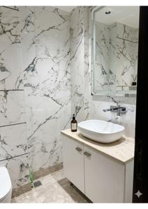 Image of 1800 Sq.ft 3 BHK Builder Floor for sale in Rajouri Garden, New Delhi for Rs. 35000000