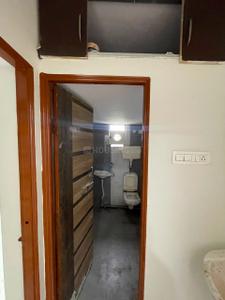 Bathroom Image of 1050 Sq.ft 2 BHK Apartment / Flat for sale in London Street Nagpur for Rs. 7000000