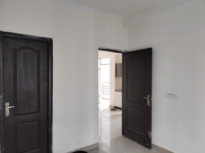 Bedroom Image of 950 Sq.ft 3 BHK Apartment / Flat for rent in Gardenia Glory, Sector 46 Noida for Rs. 28000