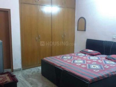 Bedroom Image of Sunita's pg in Kalkaji Extension, New Delhi