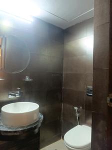 Common Bathroom Two Image of 1985 Sq.ft 3 BHK Apartment / Flat for rent in Phoenix One Bangalore West, Rajajinagar Bengaluru for Rs. 200000
