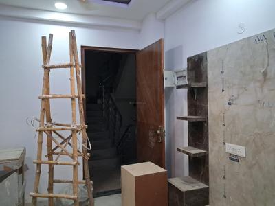 Living Room Image of 600 Sq.ft 1 BHK Apartment / Flat for sale in Sector 73 Noida for Rs. 2500000
