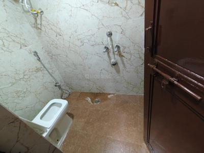 Bathroom Image of 1250 Sq.ft 2 BHK Apartment / Flat for rent in Laxminagar Nagpur for Rs. 30000