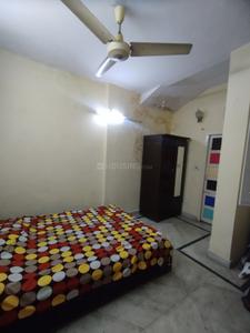 Bedroom Image of 1400 Sq.ft 3.5 BHK Builder Floor for rent in Green Park New Delhi for Rs. 85000
