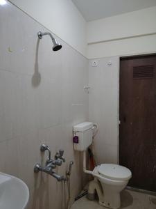 Common Bathroom Image of 700 Sq.ft 1 BHK Apartment / Flat for rent in Vijay Vatika, Thane West Thane for Rs. 18000
