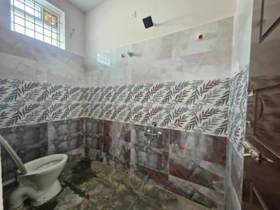 Bathroom Image of 951 Sq.ft 2 BHK Apartment / Flat for sale in Velachery Chennai for Rs. 9800000