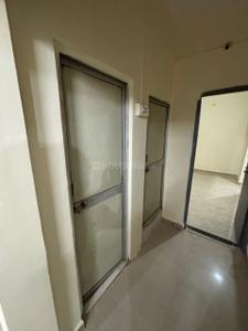 Bathroom Image of 600 Sq.ft 1 BHK Independent House for rent in Wadgaon Sheri Pune for Rs. 15000