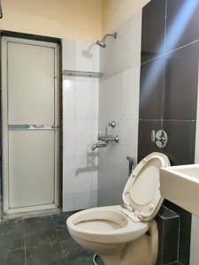 Image of 910 Sq.ft 2 BHK Apartment / Flat for rent in Kasarvadavali, Thane for Rs. 25500