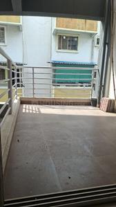 Image of 750 Sq.ft 2 BHK Apartment / Flat for rent in Esclare Royale, Kharadi, Pune for Rs. 37000