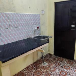 Kitchen Image of 250 Sq.ft 1 BHK Apartment / Flat for rent in Kotturpuram Chennai for Rs. 9000