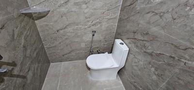 Bathroom Image of 1400 Sq.ft 4 BHK Apartment / Flat for rent in Sector 13 Gurgaon for Rs. 28000