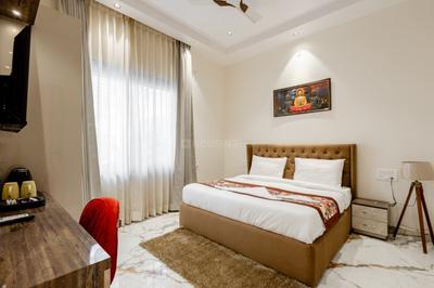 Bedroom Image of 7500 Sq.ft 6 BHK Villa for rent in The Antriksh Golf Links, Noida Extension Greater Noida for Rs. 550000