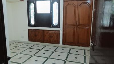 Bedroom Image of 1750 Sq.ft 3 BHK Apartment / Flat for rent in CGHS Mandakini Apartment, Sector 2 Dwarka New Delhi for Rs. 43000
