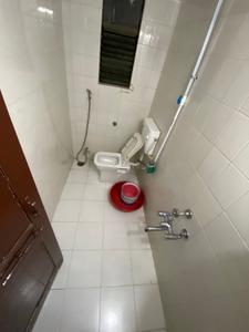 Bathroom Image of 700 Sq.ft 2 BHK Apartment / Flat for rent in Tyagi Build Uttam Townscape Elite, Yerawada Pune for Rs. 32000