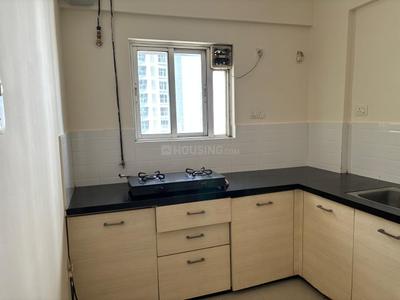 Kitchen Image of 600 Sq.ft 1 BHK Apartment / Flat for rent in Amanora Park Town, Hadapsar Pune for Rs. 28000