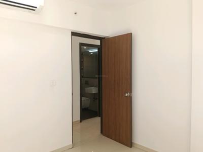 Bedroom Image of 900 Sq.ft 2 BHK Apartment / Flat for rent in Lodha Splendora Riverview, Kasarvadavali Thane for Rs. 31000