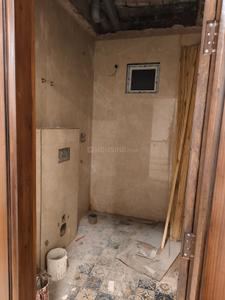Bathroom Image of 950 Sq.ft 2 BHK Apartment / Flat for sale in Sector 74 Noida for Rs. 3500000