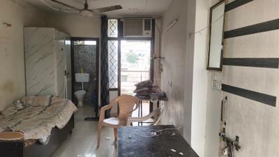 1 RK Studio