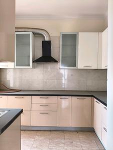 Kitchen Image of 1900 Sq.ft 3 BHK Apartment / Flat for rent in Shree Vardhman Victoria, Sector 70 Gurgaon for Rs. 49800