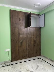 Bedroom Image of 1250 Sq.ft 2 BHK Builder Floor for rent in Gomti Nagar Lucknow for Rs. 18000