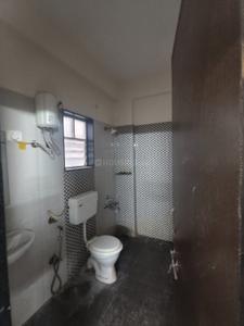 Bathroom Image of 1800 Sq.ft 3 BHK Apartment / Flat for rent in New Gotri Vadodara for Rs. 22000