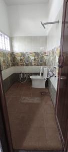 Bathroom Image of 1200 Sq.ft 2 BHK Builder Floor for rent in Anupina Katte Shivamogga for Rs. 16500