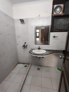 Image of 1500 Sq.ft 3 BHK Apartment / Flat for rent in Mahagun Manor, Sector 50, Noida for Rs. 45000