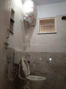 Bathroom Image of 400 Sq.ft 1 BHK Independent House for rent in Halasuru Bengaluru for Rs. 22000