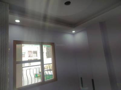 Bedroom Image of 350 Sq.ft 1 BHK Builder Floor for rent in Pochanpur Colony New Delhi for Rs. 15000