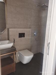 Bathroom Image of 500 Sq.ft 1 BHK Apartment / Flat for rent in Lodha Crown Kolshet, Kolshet Thane for Rs. 20200