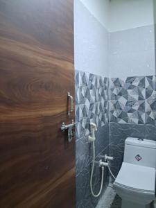 Common Bathroom Image of 1050 Sq.ft 2 BHK Apartment / Flat for sale in Sector 49 Noida for Rs. 4200000