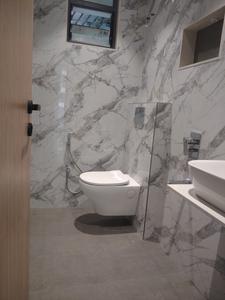 Common Bathroom Image of 980 Sq.ft 2 BHK Apartment / Flat for sale in Hitech Cosmos, Kharghar Navi Mumbai for Rs. 17000000