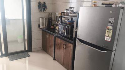 Kitchen Image of 1300 Sq.ft 3 BHK Apartment / Flat for rent in Krishna Lotus Court, Kharadi Pune for Rs. 45000