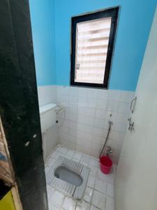 Bathroom Image of 1000 Sq.ft 2 BHK Apartment / Flat for rent in sarthishilp appartment, Kothrud Pune for Rs. 35000